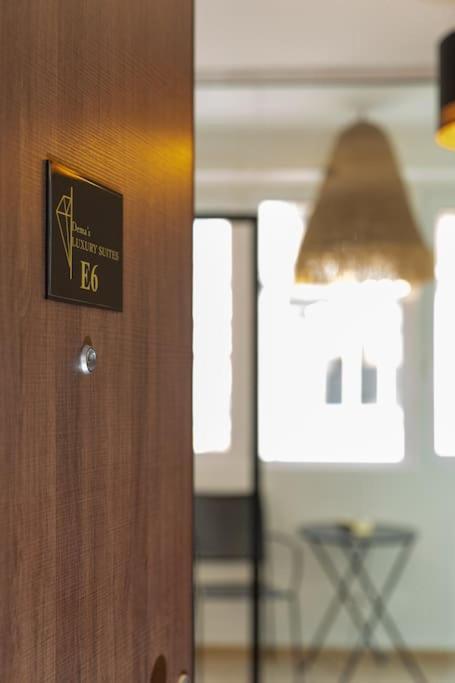 Dema Luxury Suites - Perikleous E6 Athen Exterior foto